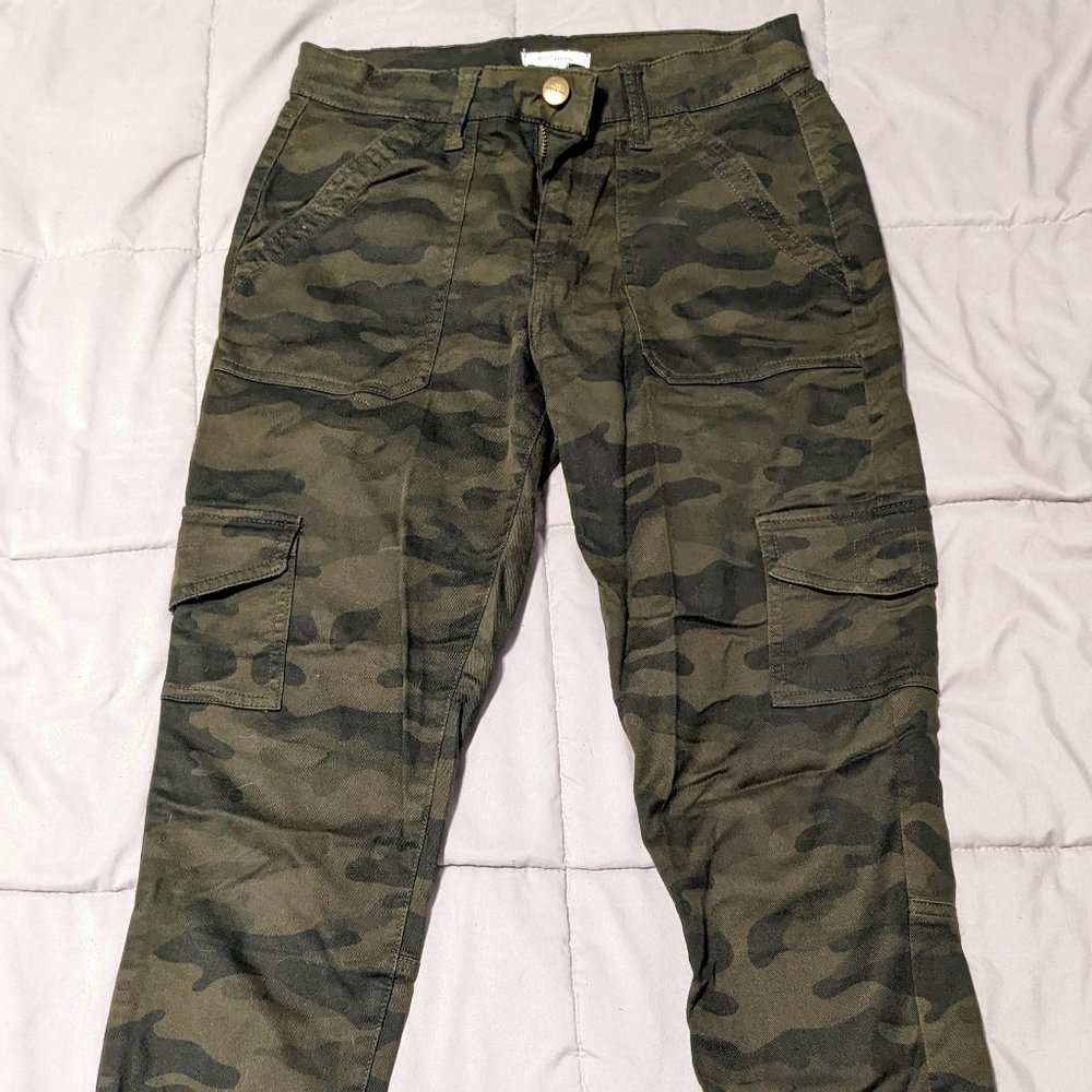 Camouflage Skinny Cargo Pant